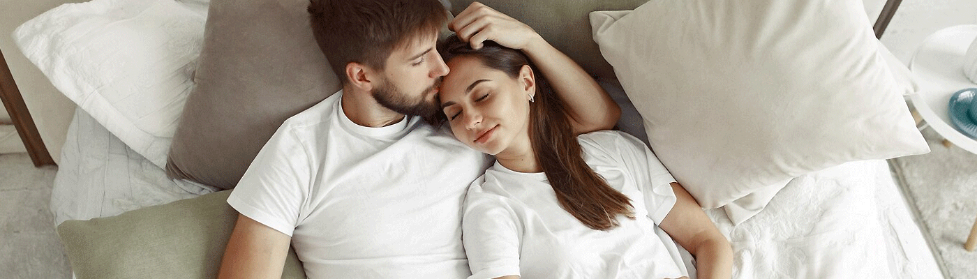 Achieve peak pleasure with the Natural Intense Orgasm Booster, Rolling 70s Pill that combines traditional herbs for a fulfilling sexual journey.